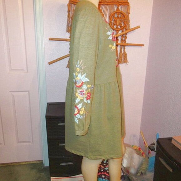 The Pyramid Collection Embroidered Babydoll Dress Size XL Pleated Peasant Boho - Picture 6 of 10